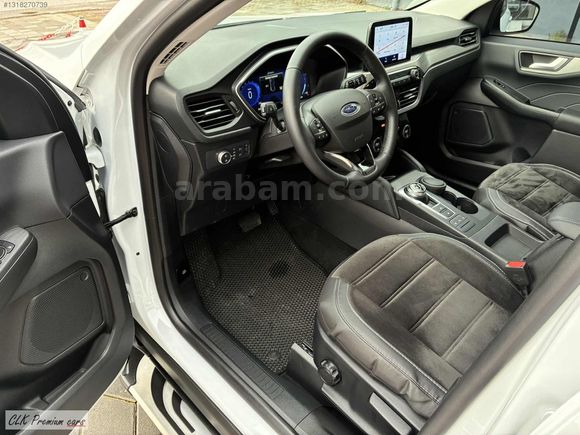 "CLK_Premium_cars"-2022_KUGA_1.5_TR'DE TEK_SADECE 2.650 KM'DE