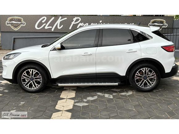 "CLK_Premium_cars"-2022_KUGA_1.5_TR'DE TEK_SADECE 2.650 KM'DE