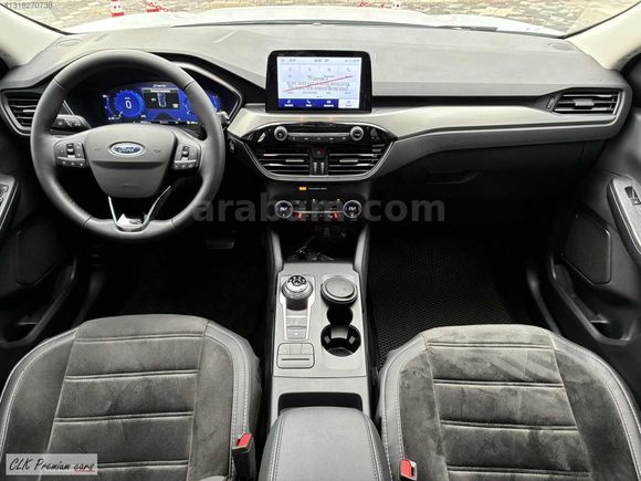 "CLK_Premium_cars"-2022_KUGA_1.5_TR'DE TEK_SADECE 2.650 KM'DE