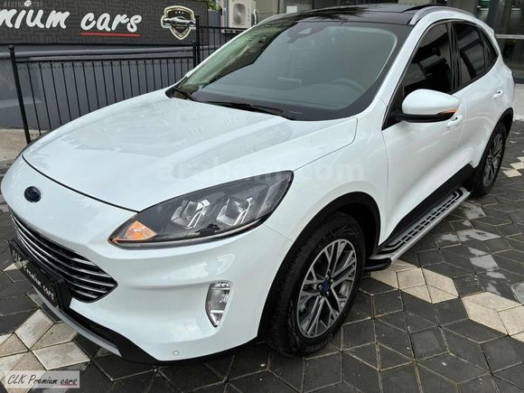 "CLK_Premium_cars"-2022_KUGA_1.5_TR'DE TEK_SADECE 2.650 KM'DE