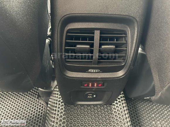 "CLK_Premium_cars"-2022_KUGA_1.5_TR'DE TEK_SADECE 2.650 KM'DE