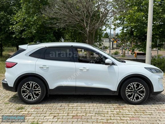 İZ-PARK AUTO 2020 FORD KUGA TİTANYUM DİZEL 97 KM DEĞİŞENSİZ