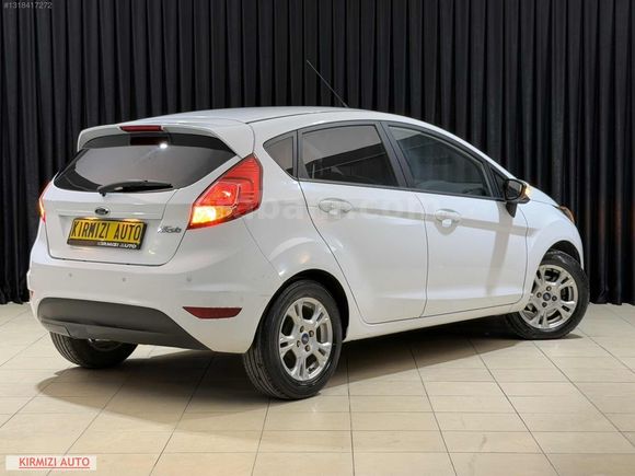 KIRMIZI AUTO'DN 2014 FORD FİESTA 1.6 TRENDX POWERSHİFT 65.000KM