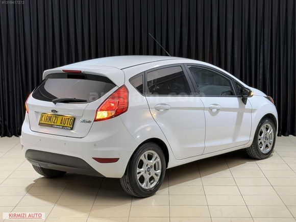 KIRMIZI AUTO'DN 2014 FORD FİESTA 1.6 TRENDX POWERSHİFT 65.000KM