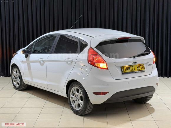 KIRMIZI AUTO'DN 2014 FORD FİESTA 1.6 TRENDX POWERSHİFT 65.000KM
