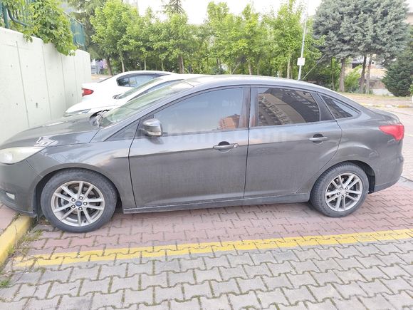 Sahibinden Ford Focus 1.6 Ti-VCT Trend X 2015 Model