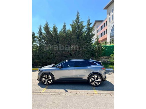 Sahibinden Renault Megane E-Tech Iconic 2023 Model 