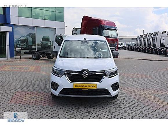 BÜYÜKSOYLU BEYSOY'DAN 2025 KANGOO MULTIX 1.3 TCE TECHNO
