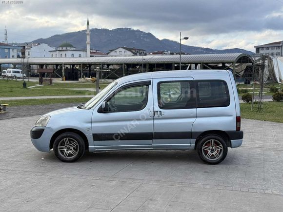 MASRAFSIZ 1.6 HDİ BERLINGO