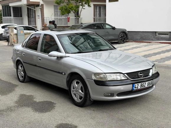 Hatasız çiziksiz Opel vectra 290 bin km orjinal