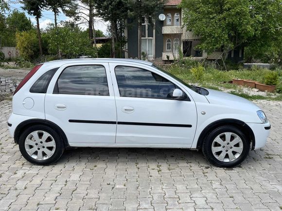 2005 SIFIR MOTOR REVİZYONLU 1.2 LPG Lİ KLİMALI CORSA