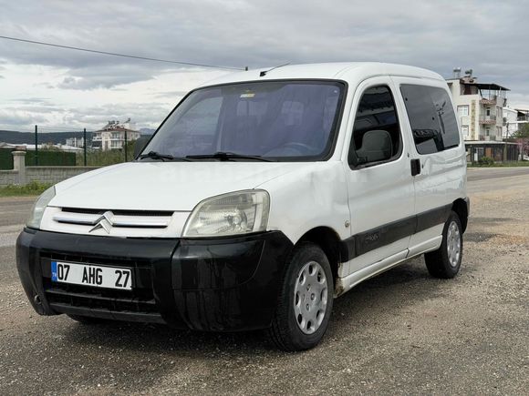 Sahibinden citreon berlingo 1.9 D 2005 Model  kliması buz gibi 
