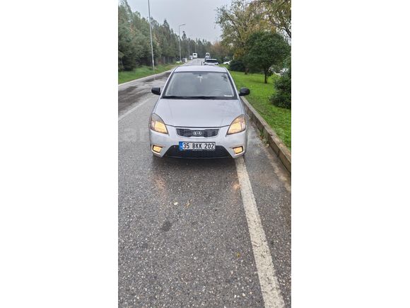 Sahibinden Kia Rio 1.5 CRDi Trend 2011 Model