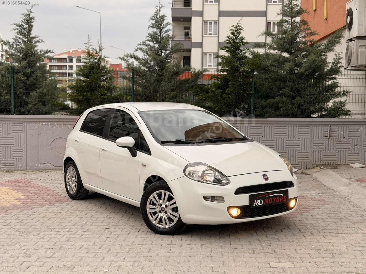 Galeriden Fiat Punto 1.4 Pop S&S 2013 Model Konya 146.000 km Beyaz 2