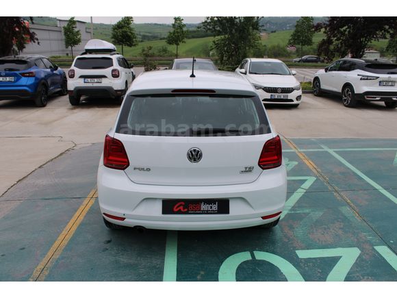 Volkswagen Polo 1.2 TSI COMFORTLINE AT