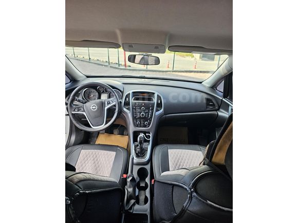 AKADEMİSYENDEN TEMİZ KULLANILMIŞ Opel Astra 1.4 T Edition Plus 2019 Model