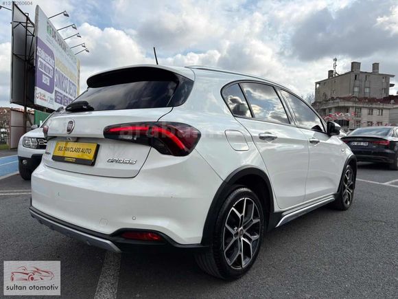 2021 EGEA CROSS 1.6 DİSEL LOUNGE MANUEL 109 BİN KM