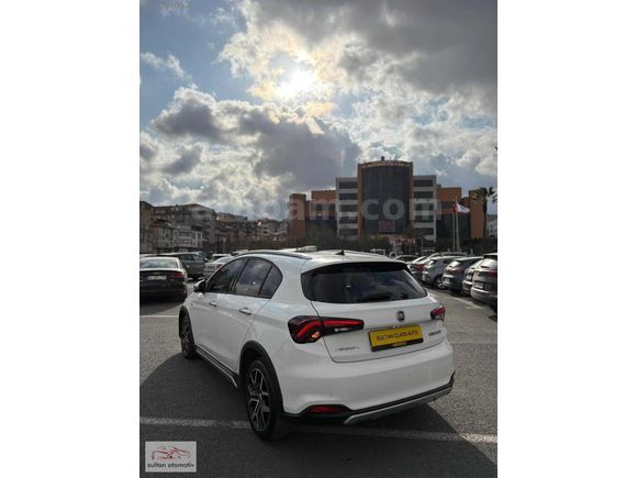 2021 EGEA CROSS 1.6 DİSEL LOUNGE MANUEL 109 BİN KM