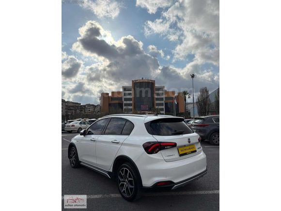 2021 EGEA CROSS 1.6 DİSEL LOUNGE MANUEL 109 BİN KM