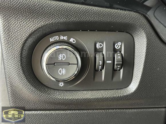 BRN MOTORS'DAN..2023 OPEL CORSA 1.2 T EDİTİON OTOMATİK 20.000 KM