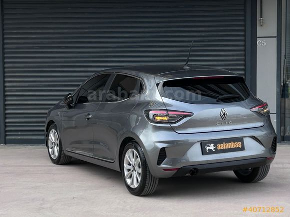 ASLANBAŞ OTO 2025 RENAULT CLIO 1.0 TCE EVOLUTION X-TRONIC GSR2