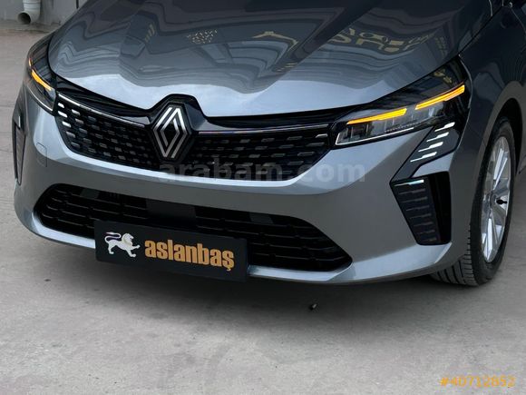 ASLANBAŞ OTO 2025 RENAULT CLIO 1.0 TCE EVOLUTION X-TRONIC GSR2