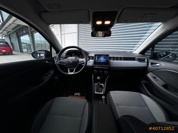 ASLANBAŞ OTO 2025 RENAULT CLIO 1.0 TCE EVOLUTION X-TRONIC GSR2
