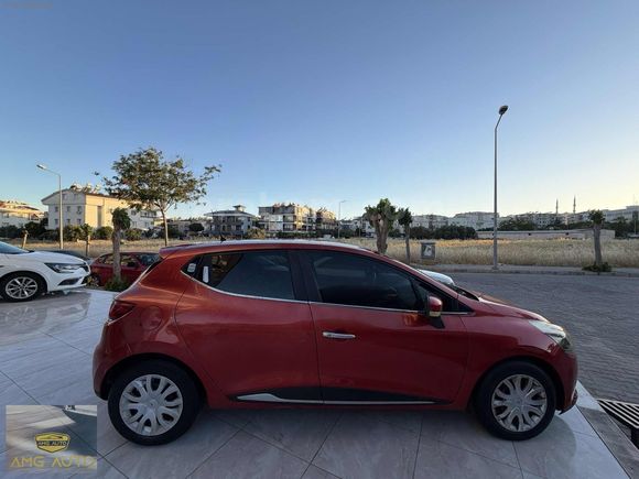 //2013 RENAULT CLİO HATASIZ LANSMAN RENK 212 BİN KM BENZİN//