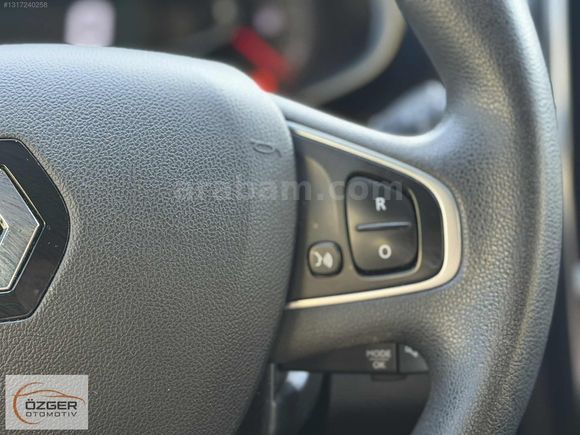 2018 MODEL RENAULT CLİO 1.2 JOY