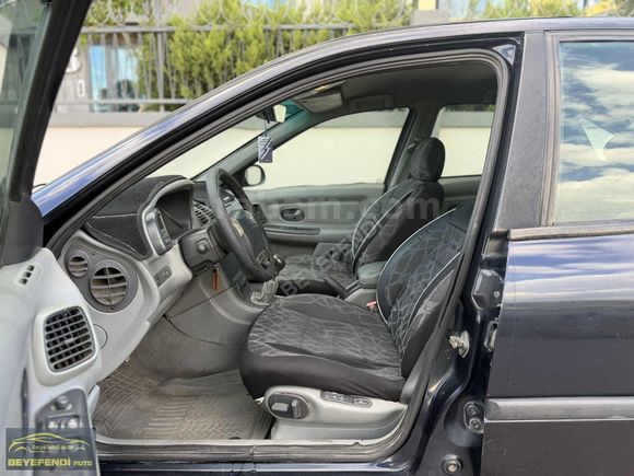 BEYEFENDİ AUTO 2001 RENAULT LAGUNA RXT 2.0 16V