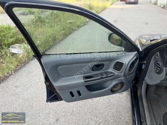 BEYEFENDİ AUTO 2001 RENAULT LAGUNA RXT 2.0 16V
