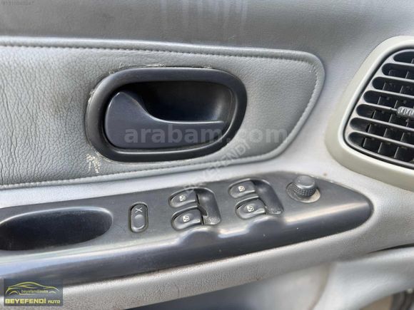 BEYEFENDİ AUTO 2001 RENAULT LAGUNA RXT 2.0 16V