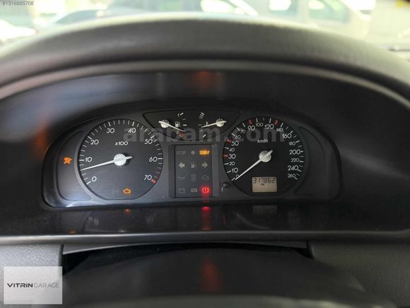 2005 RENAULT LAGUNA 1.6 EXPRESSION