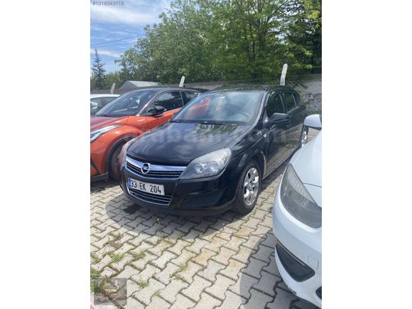 2013 HATASIZ BOYASIZ BENZİN+LPG 184.000 KM