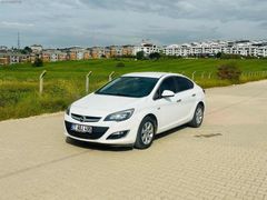 KÜÇÜKER OTOMOTİVDEN HATASIZ BOYASIZ ASTRA 1.6 TESLA EKRAN