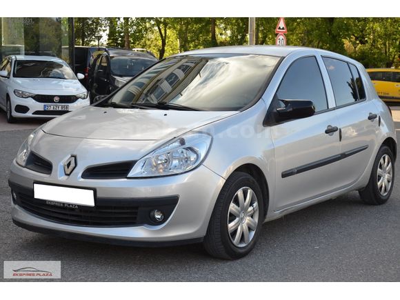 EKSPRES PLAZA'DAN 2008 RENAULT CLİO 1.5 DCİ AUTHENTİQUE