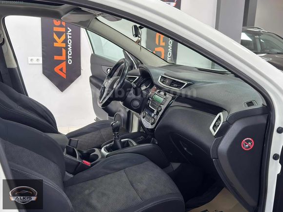 2015 MODEL SKY PACK 1.5 DCİ DEĞİŞENSİZ CAM TAVANLI