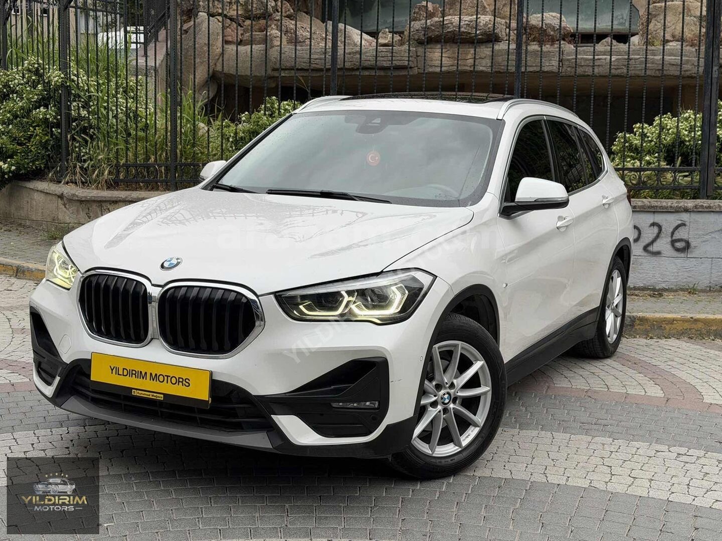 Galeriden BMW X1 16d sDrive Premium Line 2019 Model İstanbul 179.000 km Beyaz 6