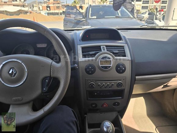 PRİVİLEGE MEGANE 1.5 DCİ 6 İLERİ 110 BEYGİR FULL + FULL