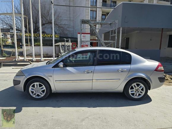 PRİVİLEGE MEGANE 1.5 DCİ 6 İLERİ 110 BEYGİR FULL + FULL