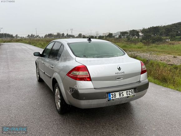 İZ-PARK AUTO 2009 MEGANE 1.5 DİZEL PRİVİLEGE 105 HP 12 TAKSİT!!!