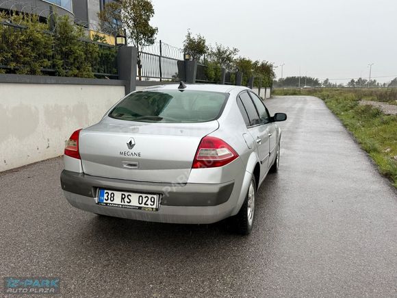 İZ-PARK AUTO 2009 MEGANE 1.5 DİZEL PRİVİLEGE 105 HP 12 TAKSİT!!!