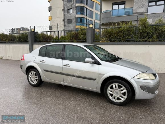 İZ-PARK AUTO 2009 MEGANE 1.5 DİZEL PRİVİLEGE 105 HP 12 TAKSİT!!!
