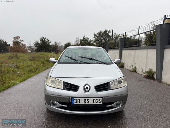 İZ-PARK AUTO 2009 MEGANE 1.5 DİZEL PRİVİLEGE 105 HP 12 TAKSİT!!!