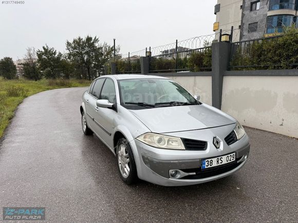 İZ-PARK AUTO 2009 MEGANE 1.5 DİZEL PRİVİLEGE 105 HP 12 TAKSİT!!!