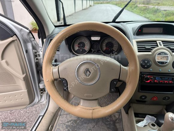 İZ-PARK AUTO 2009 MEGANE 1.5 DİZEL PRİVİLEGE 105 HP 12 TAKSİT!!!