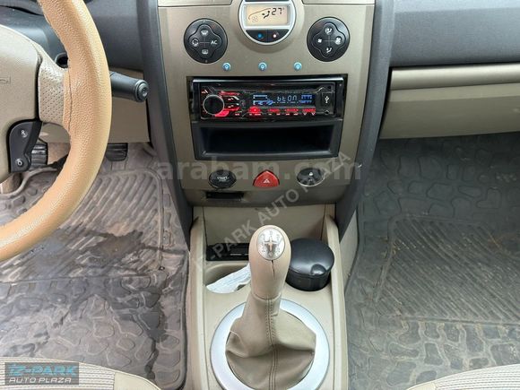 İZ-PARK AUTO 2009 MEGANE 1.5 DİZEL PRİVİLEGE 105 HP 12 TAKSİT!!!