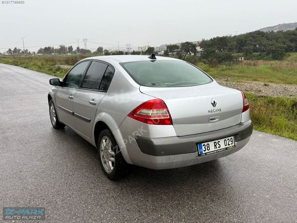 İZ-PARK AUTO 2009 MEGANE 1.5 DİZEL PRİVİLEGE 105 HP 12 TAKSİT!!!