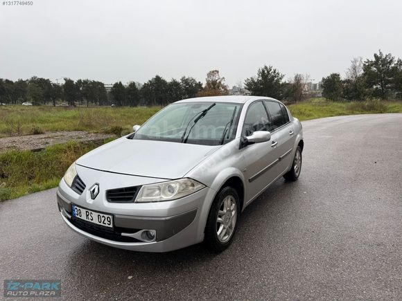 İZ-PARK AUTO 2009 MEGANE 1.5 DİZEL PRİVİLEGE 105 HP 12 TAKSİT!!!