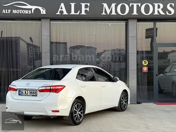 ALFMOTORS// 2015 TOYOTA COROLLA 1.33 74.000 KM
